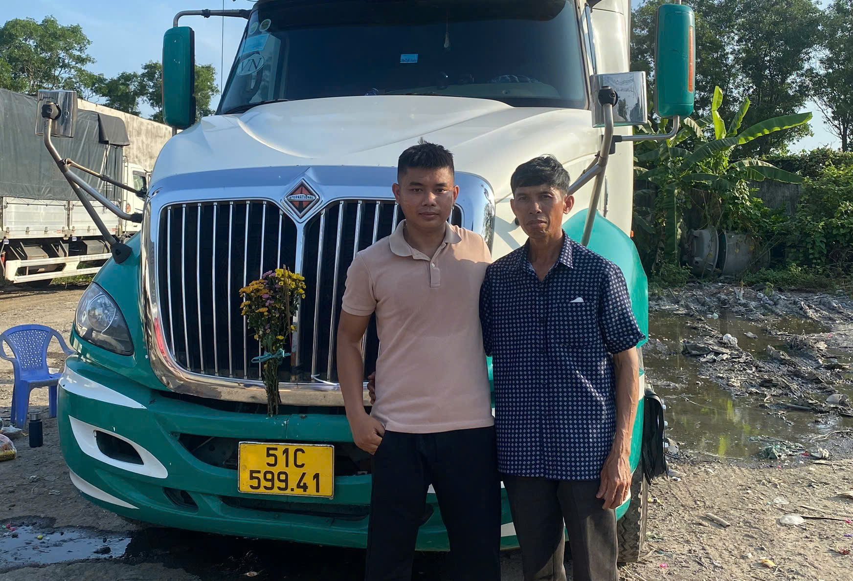 Chủ xe container 'điên đầu': Chạy 150km giá 3,8 triệu, chi phí 4 triệu, tăng giá đối tác cũng 'khóc' - Ảnh 1.