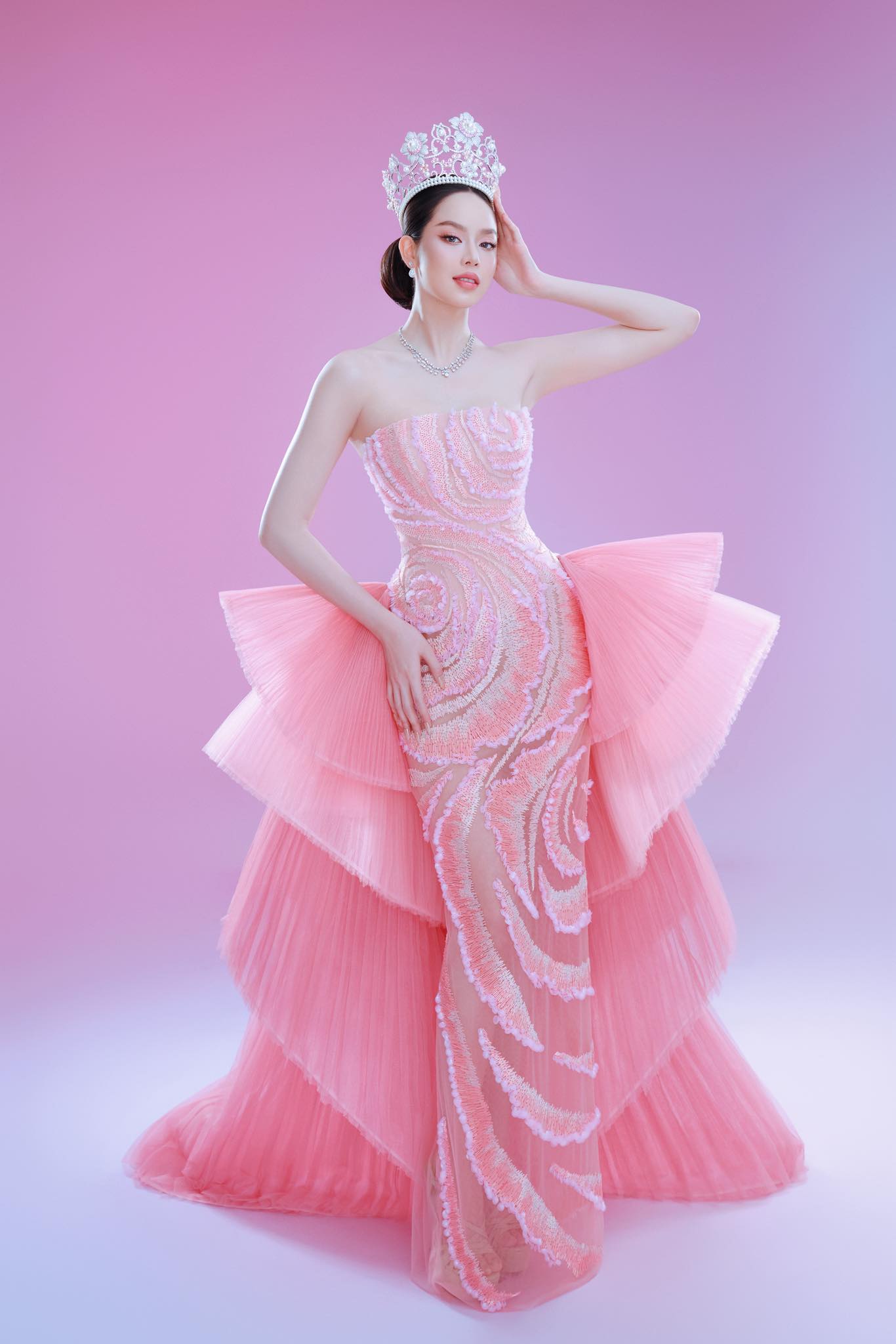 Hoa hậu Việt Nam - Ảnh 2.