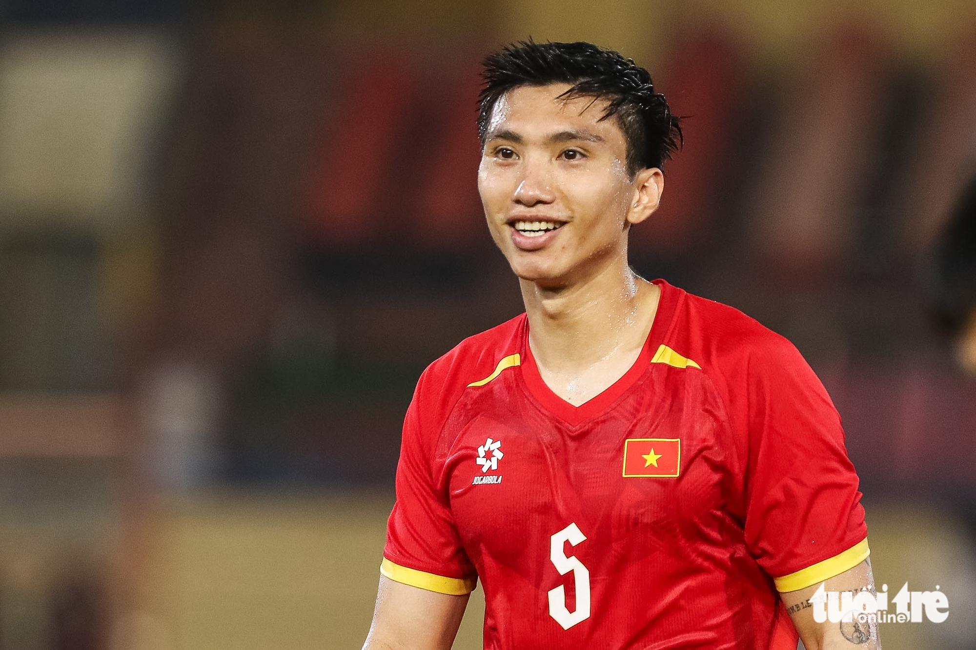 Văn Hậu tái xuất ấn tượng, Công An Hà Nội dẫn đầu V-League