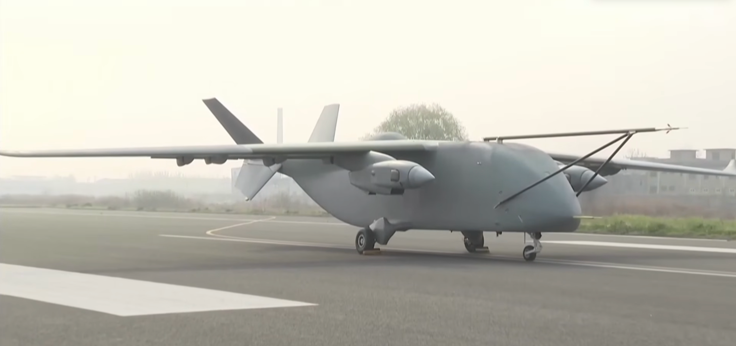 Máy bay không người lái Changying-8: Chuyến bay thử đầu tiên tại Trịnh Châu