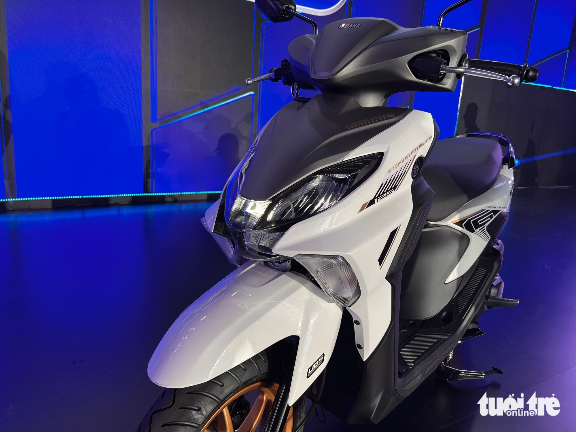 Yamaha Gear ra mắt Việt Nam đấu Honda Vision: Giá từ hơn 30,4 triệu đồng, động cơ hybrid, smartkey - Ảnh 3.