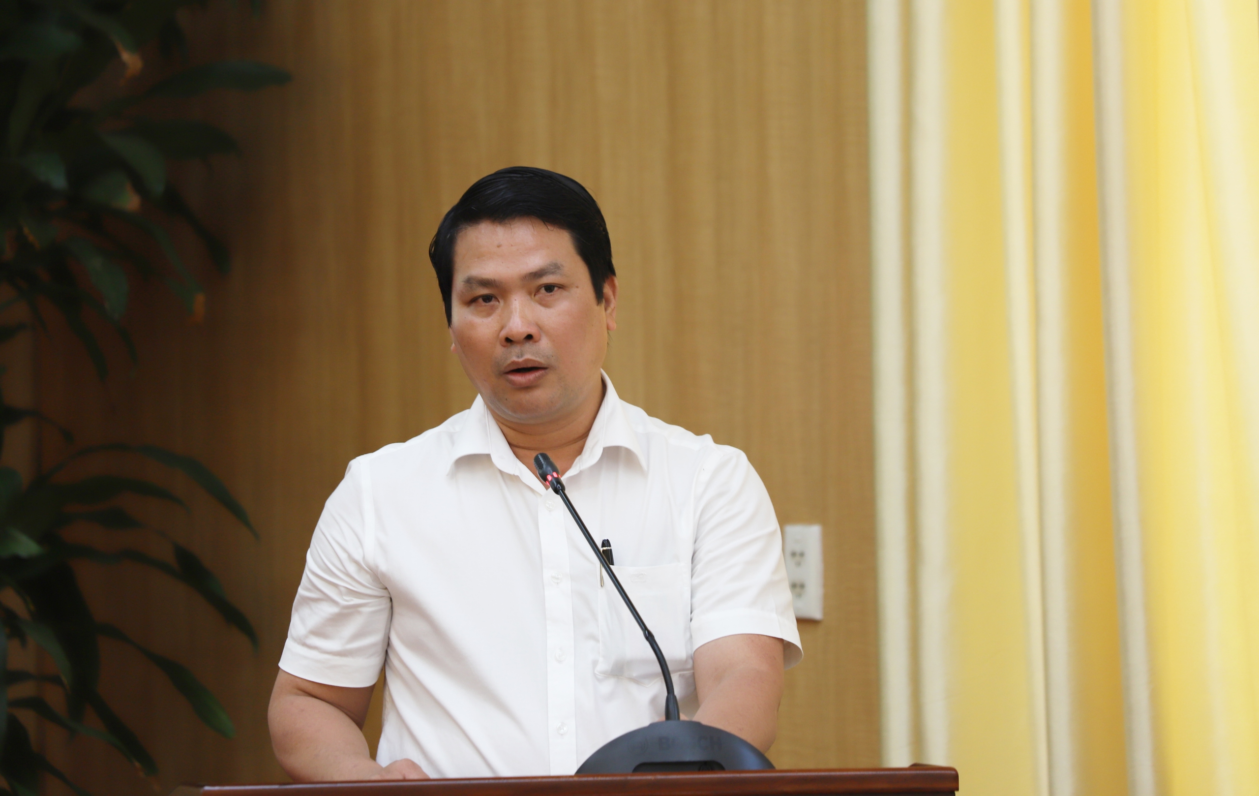 Giám đốc Sở Công Thương Cần Thơ báo cáo tình hình xăng dầu và dự án điện gió