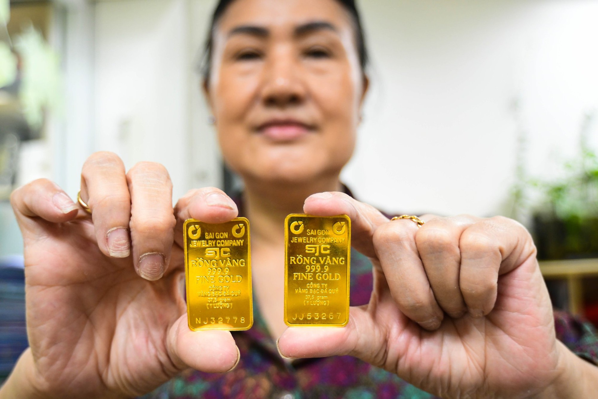 Giá vàng thế giới giằng co quanh ngưỡng 4.800 USD/ounce - Ảnh 1.