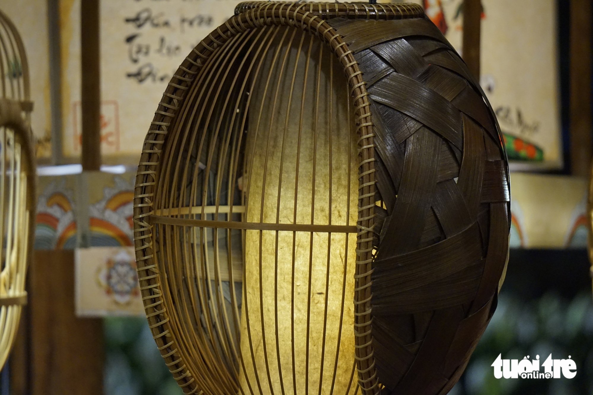 Chiếc gầu dây thương nhớ một thời trở lại phố phường - Ảnh 12. Chiếc gầu dây thương nhớ một thời trở lại phố phường - Ảnh 11.