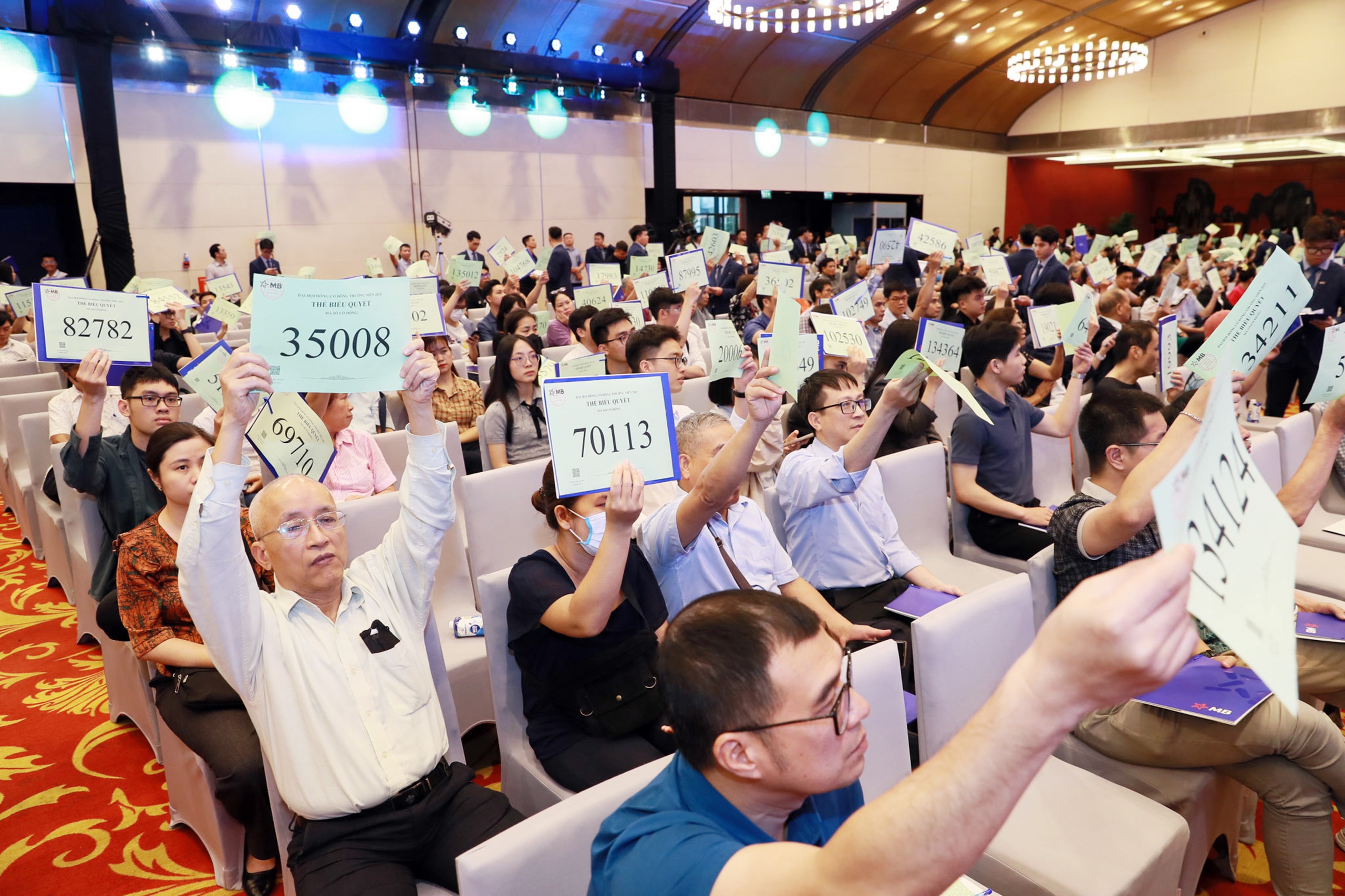 đại hội cổ đông - Ảnh 1.