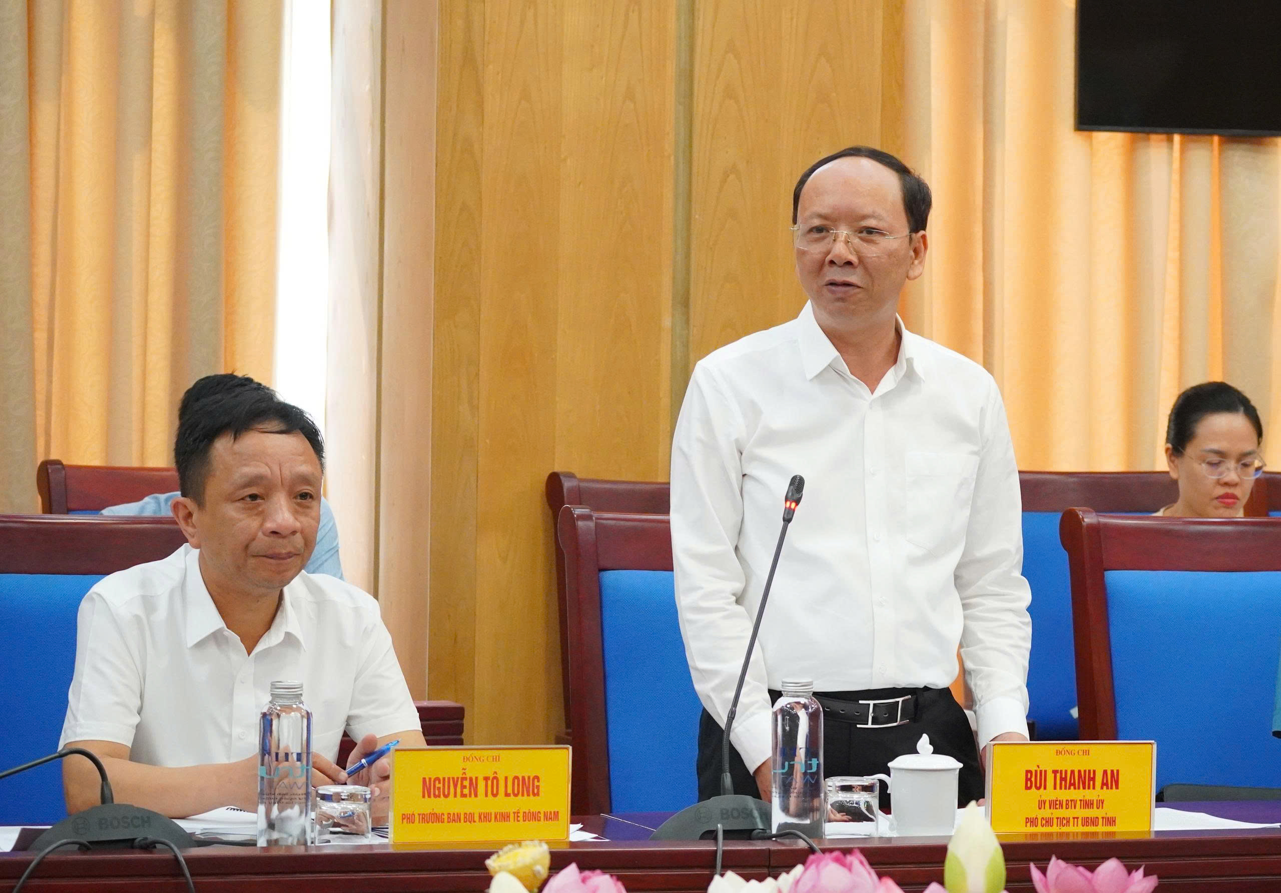 Quảng Ngãi ra Hải Phòng học cách bứt tốc kinh tế biển - Ảnh 4.