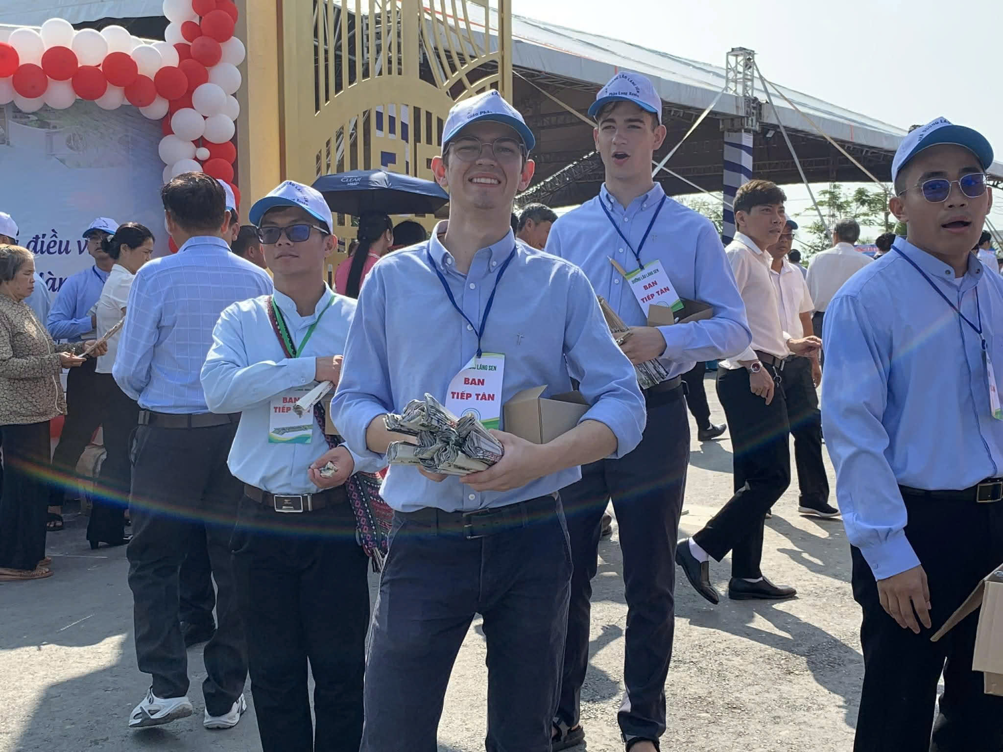 Khánh thành nhà dưỡng lão Láng Sen, sẽ chăm sóc miễn phí 300 cụ già neo đơn - Ảnh 5.