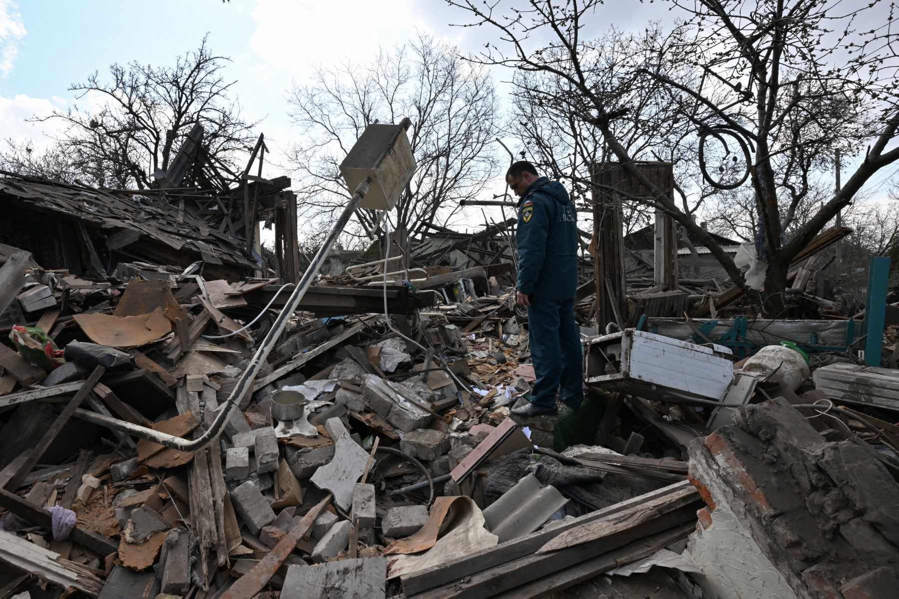 Nga cáo buộc Ukraine tấn công liên tục trong khi lệnh ngừng bắn áp dụng