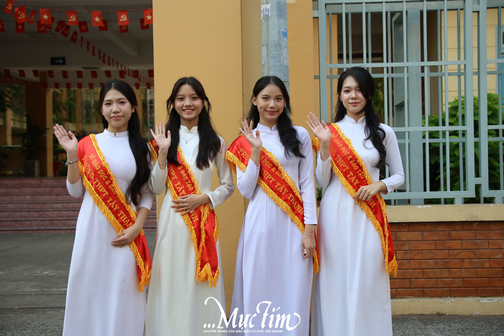 Hơn 400 học sinh lớp 9 trải nghiệm một ngày làm học sinh Trường THPT Tây Thạnh- Ảnh 1.