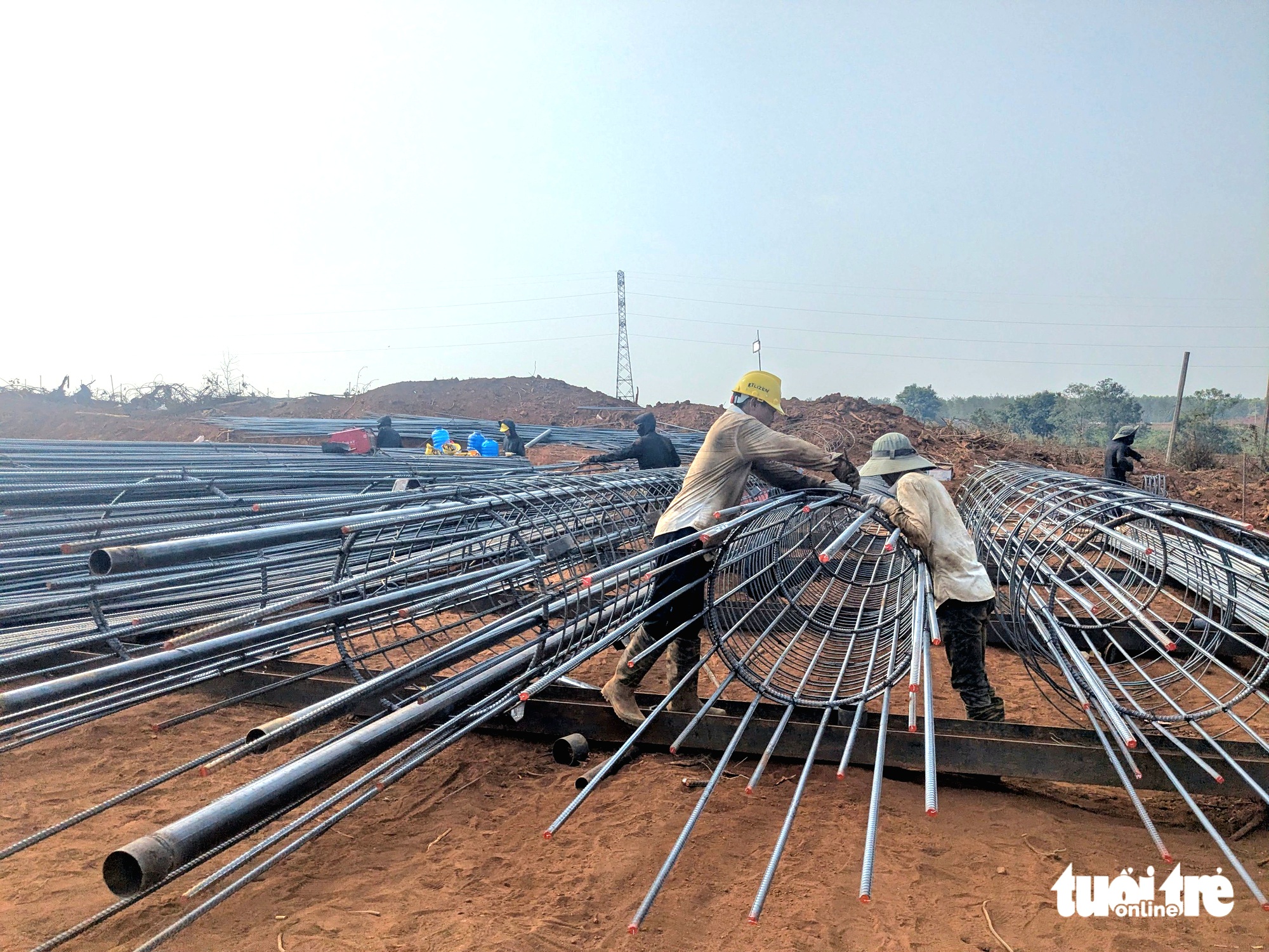 Cảnh báo dịch vụ 'cò sổ đỏ' đất quy hoạch đường cao tốc Quy Nhơn - Pleiku - Ảnh 1.