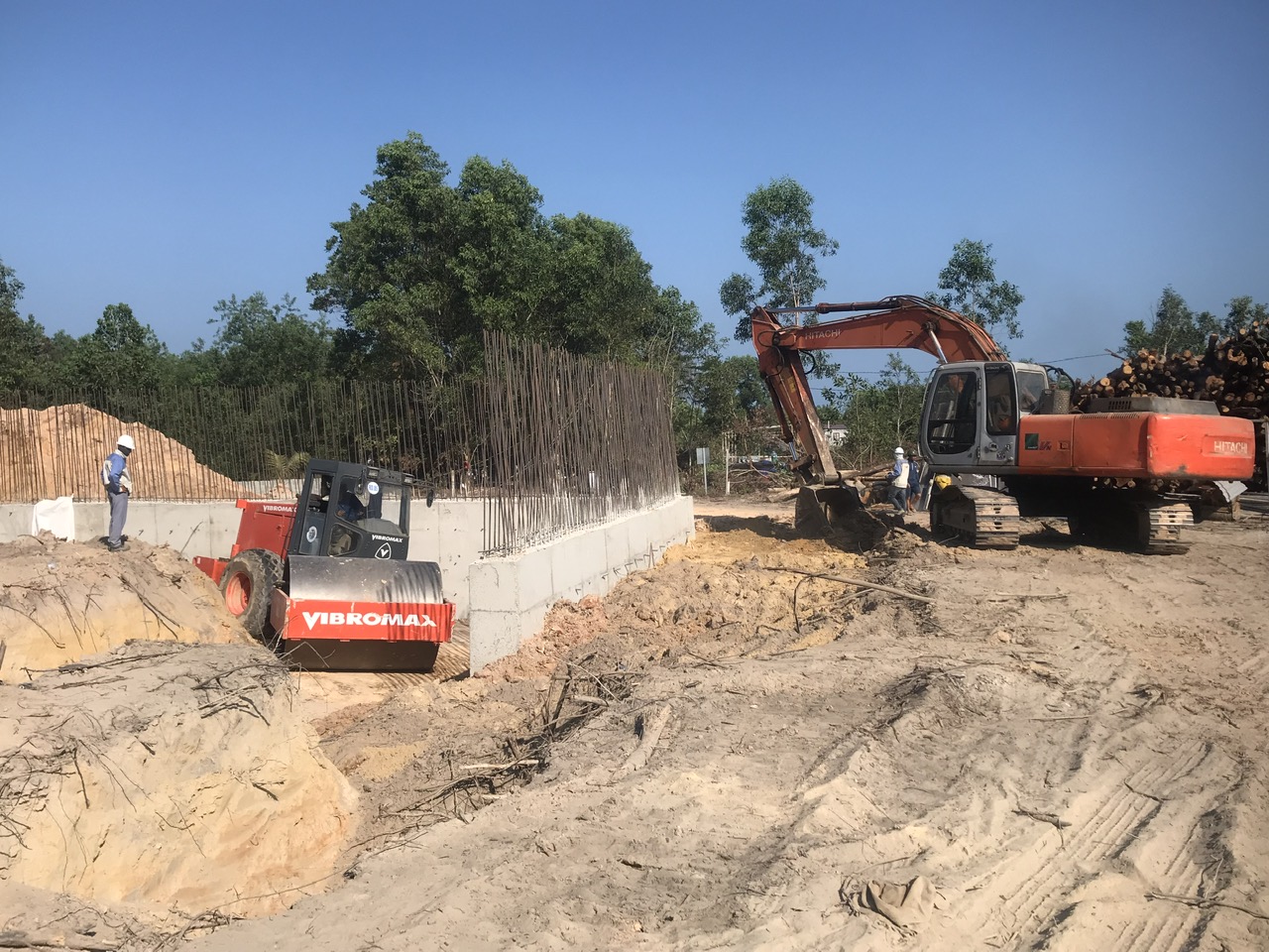 Ba dự án điện cho APEC Phú Quốc vướng mặt bằng - Ảnh 1. APEC - Ảnh 1.