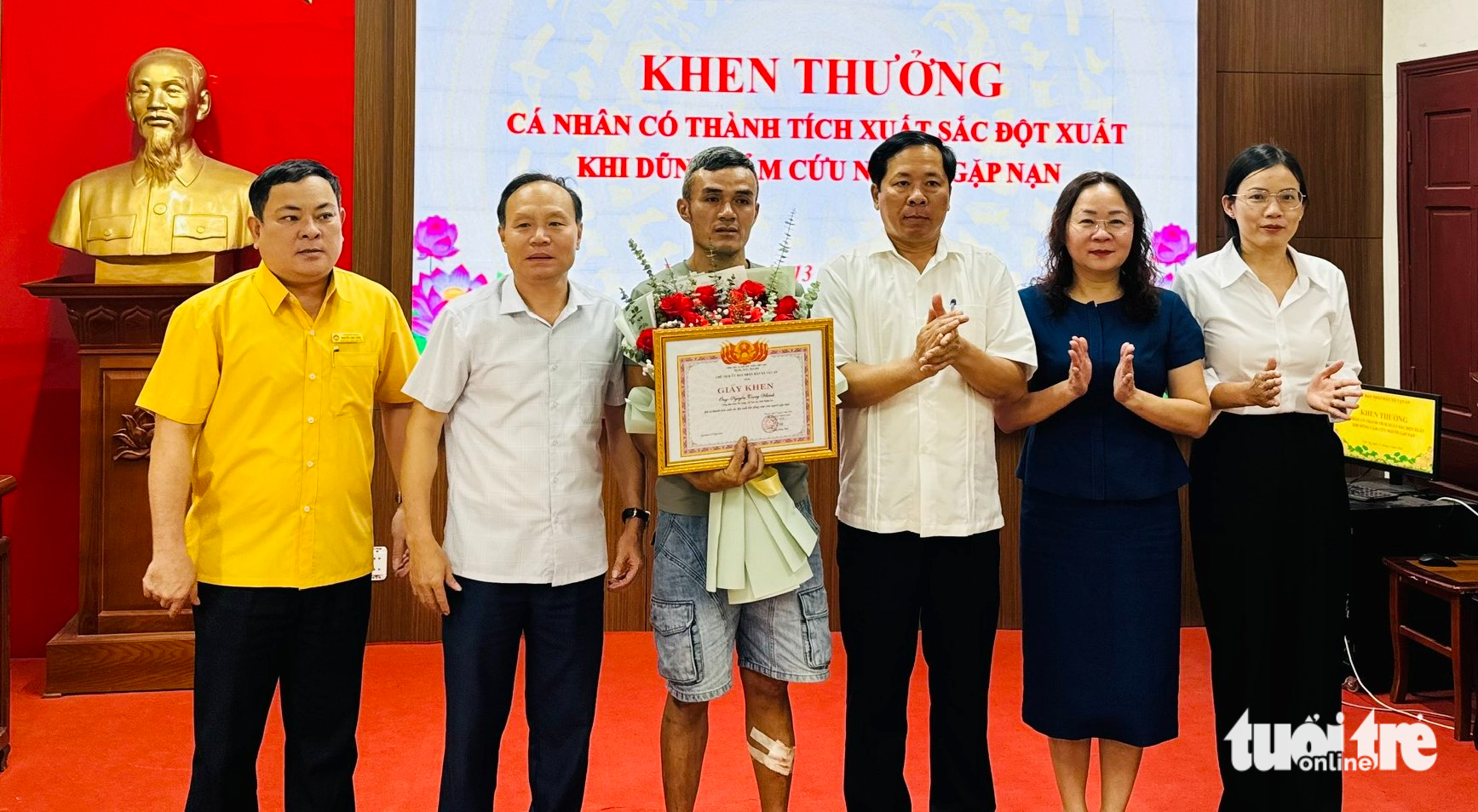 nhảy cầu - Ảnh 1.