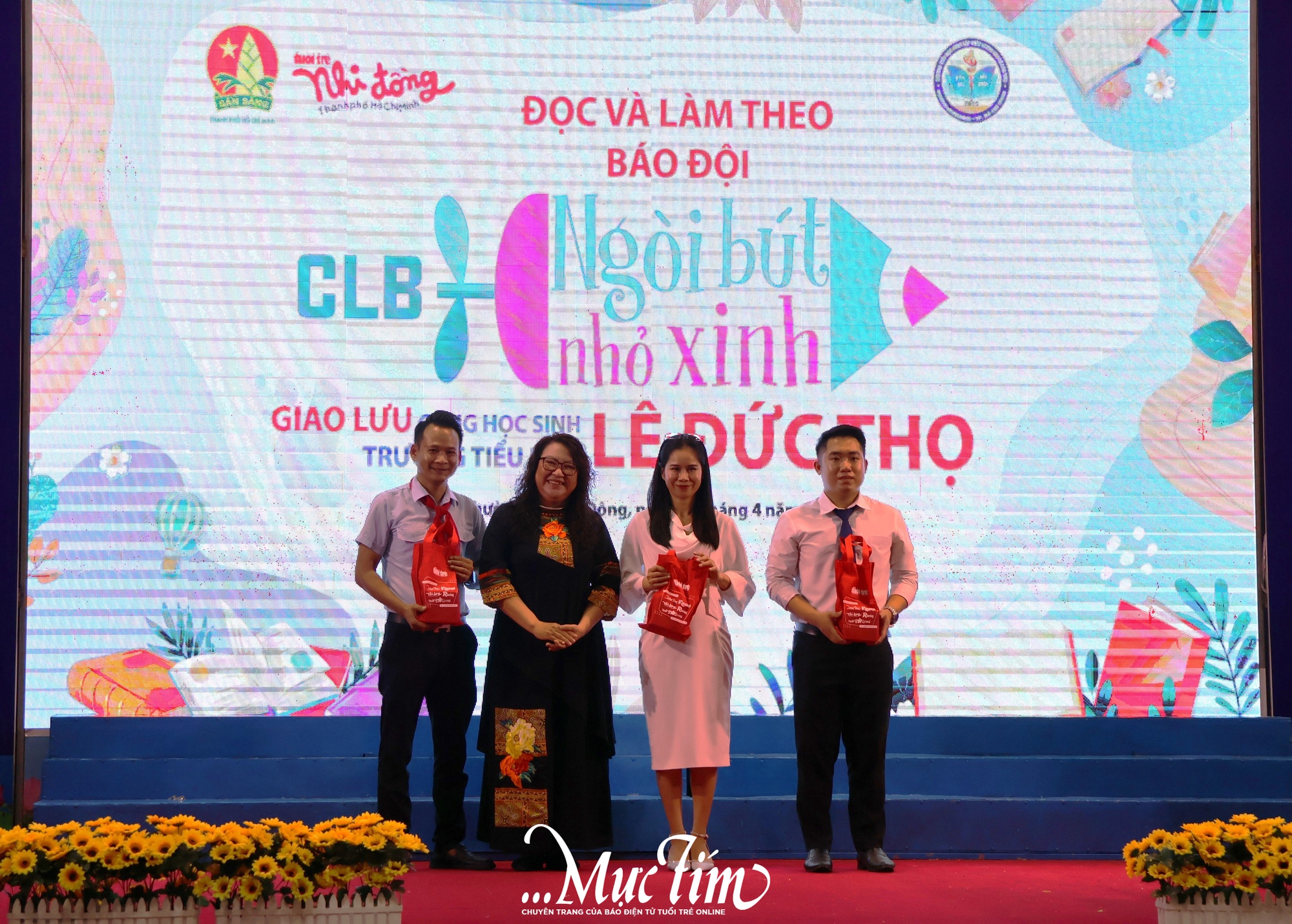 Học trò Trường tiểu học Lê Đức Thọ khám phá văn chương: từ ống heo cảm xúc đến bài văn hay- Ảnh 17. Học trò Trường tiểu học Lê Đức Thọ khám phá văn chương: từ ống heo cảm xúc đến bài văn hay- Ảnh 17.