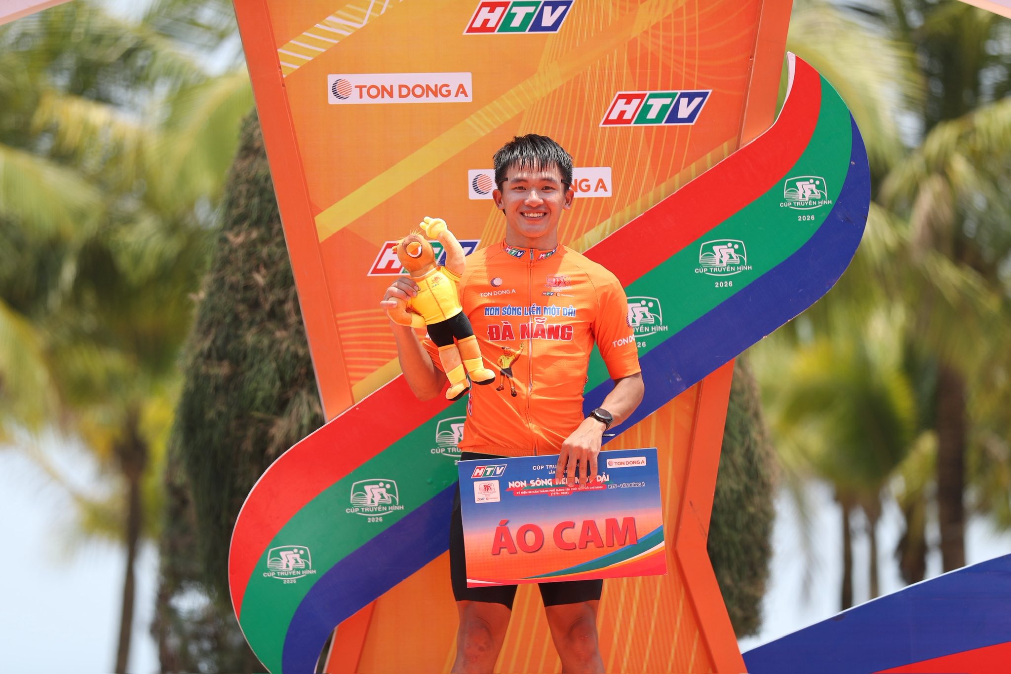 Cúp truyền hình - Ảnh 2.