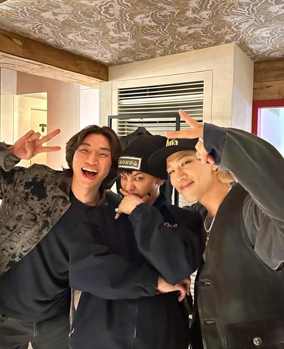 Huyền thoại BigBang trở lại, các fan làm gì để chào đón?- Ảnh 1. Huyền thoại BigBang trở lại, các fan làm gì để chào đón?- Ảnh 1.