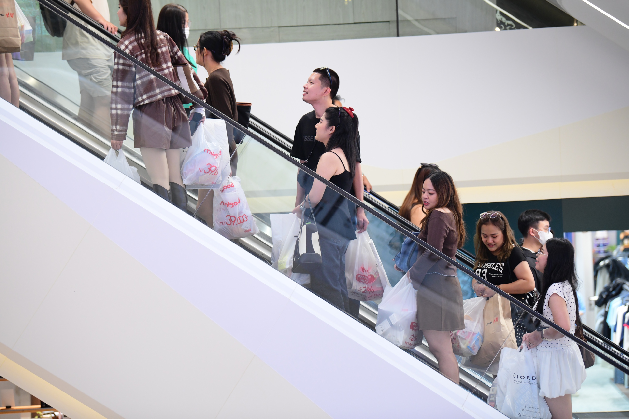 chi tiêu - Ảnh 1.