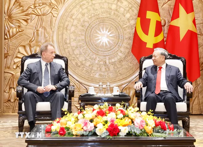 Tổng Bí thư, Chủ tịch nước Tô Lâm tiếp Giám đốc Cơ quan Vệ binh quốc gia Nga - Ảnh 2.