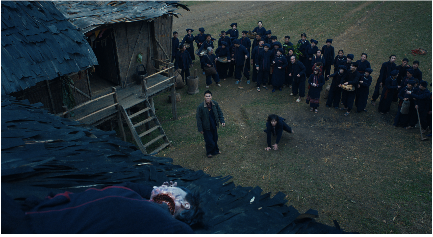 Phí Phông: Quỷ Máu Rừng Thiêng - những cú ‘lật’ liên hoàn - Ảnh 1.