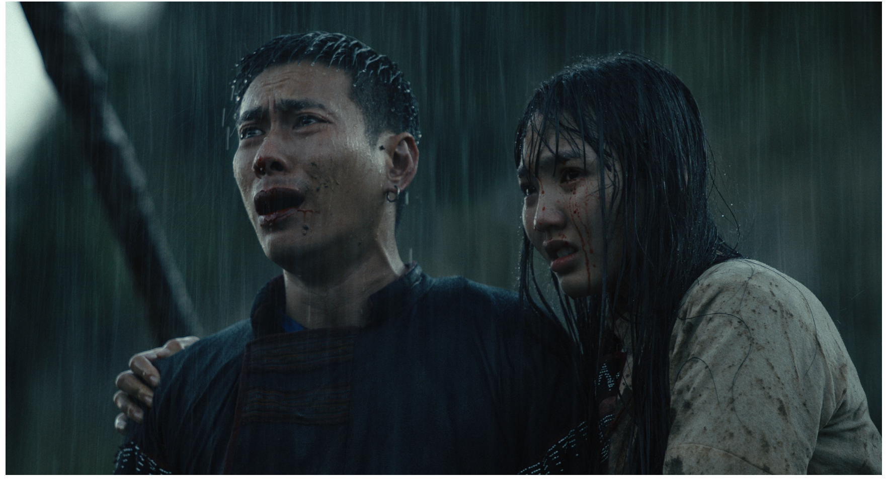 Phí Phông: Quỷ Máu Rừng Thiêng - những cú ‘lật’ liên hoàn - Ảnh 2.