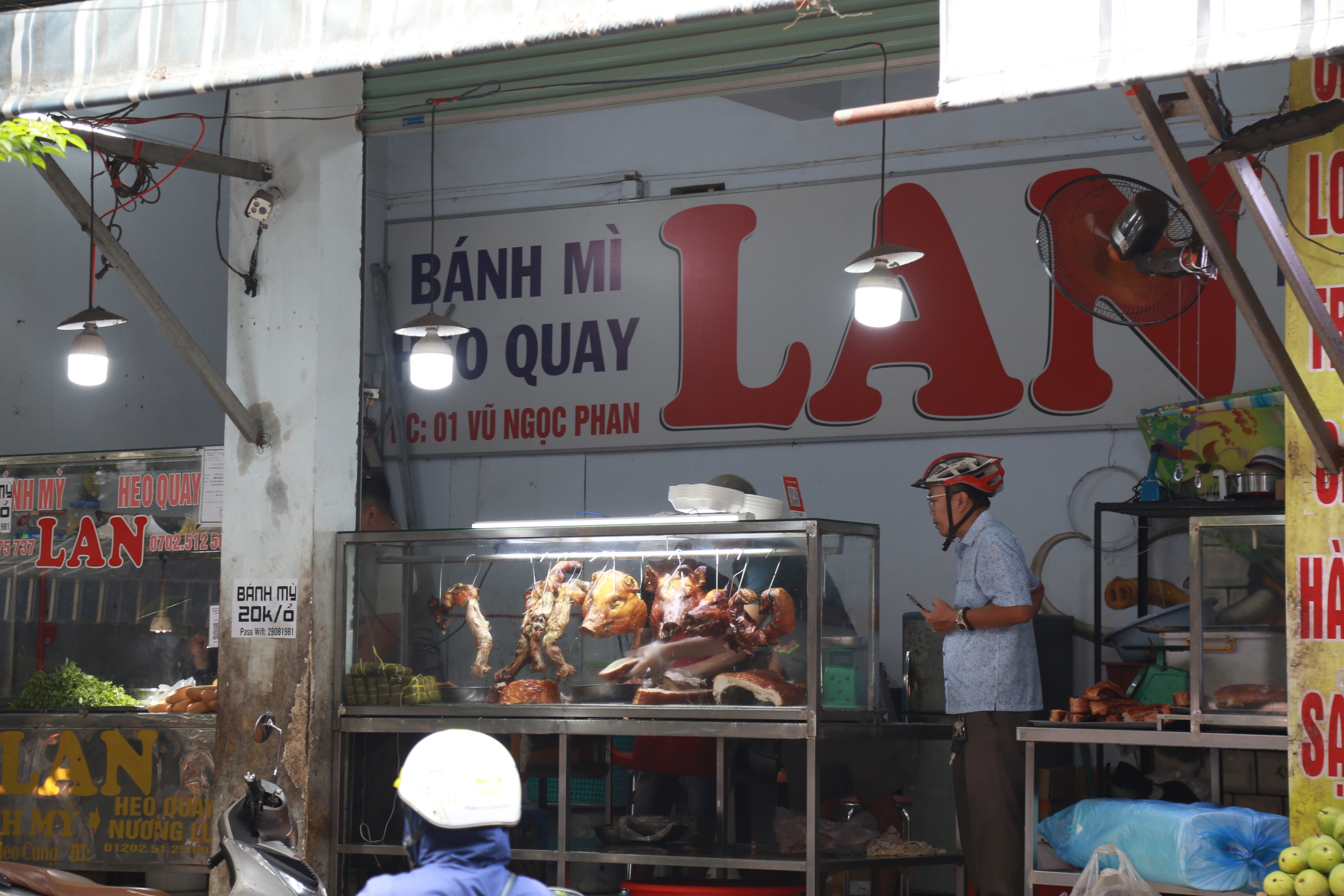 Đà Nẵng Siết Chặt An Toàn Thực Phẩm: Từ Quán Vỉa Hè Đến Chợ Đêm - Cuộc Chiến Vì Sức Khỏe Cộng Đồng