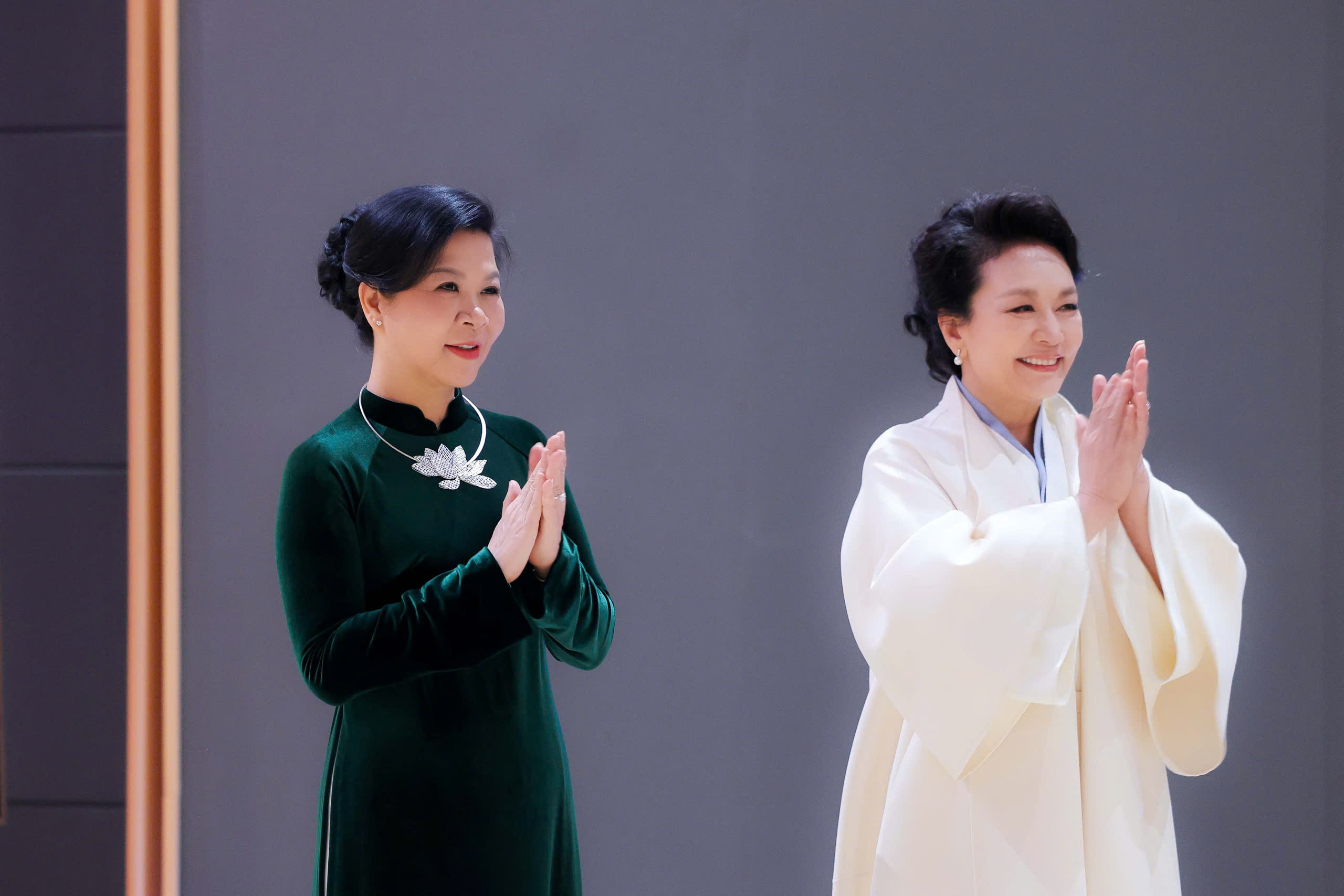 Tổng Bí thư, Chủ tịch nước Tô Lâm kết thúc tốt đẹp chuyến thăm Trung Quốc, đi tàu hỏa về Việt Nam - Ảnh 6.