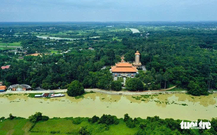 Hidden tunnels, wartime sites offer deeper look at Ho Chi Minh City - Ảnh 4.