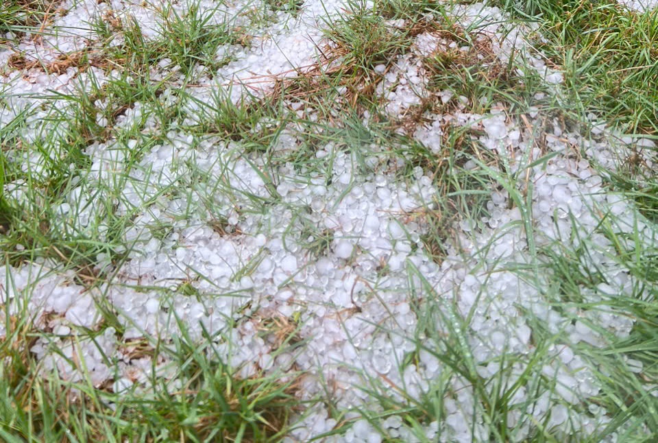 mưa đá - Ảnh 1.