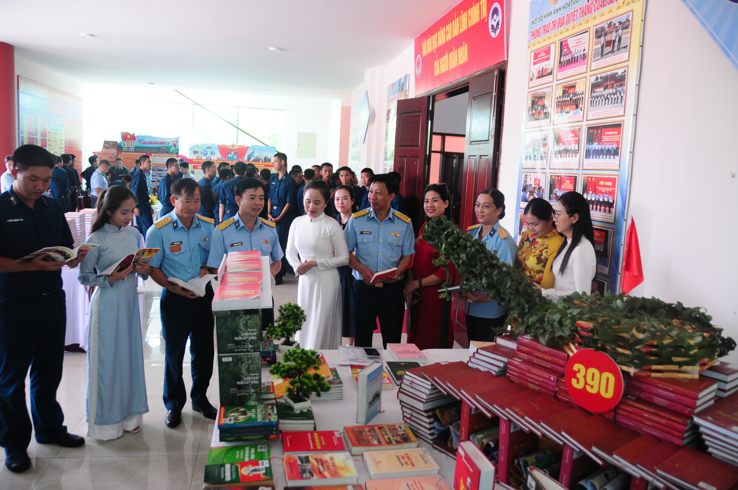 Dinh Độc Lập - Ảnh 1.