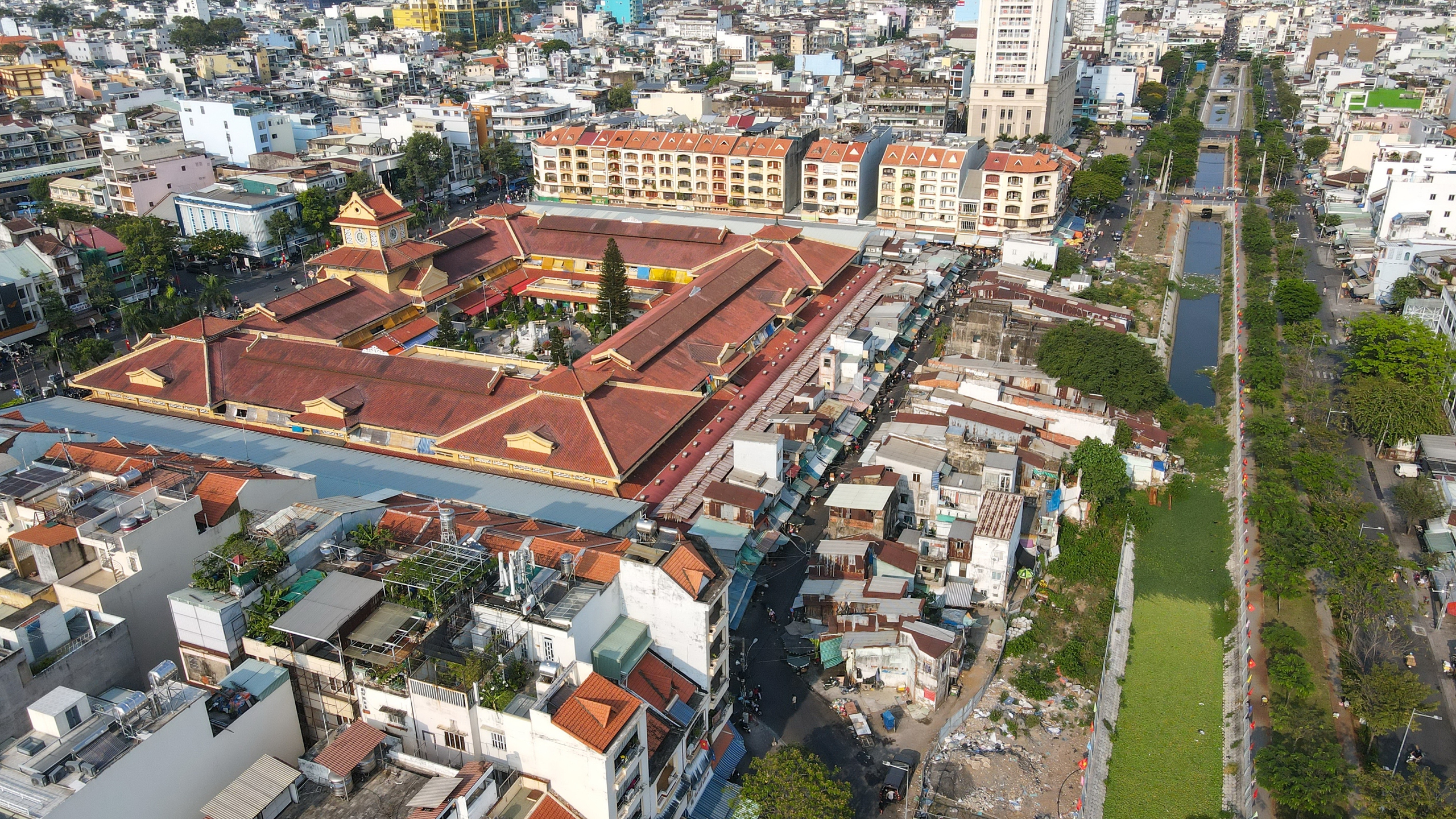 kênh Hàng Bàng - Ảnh 1.