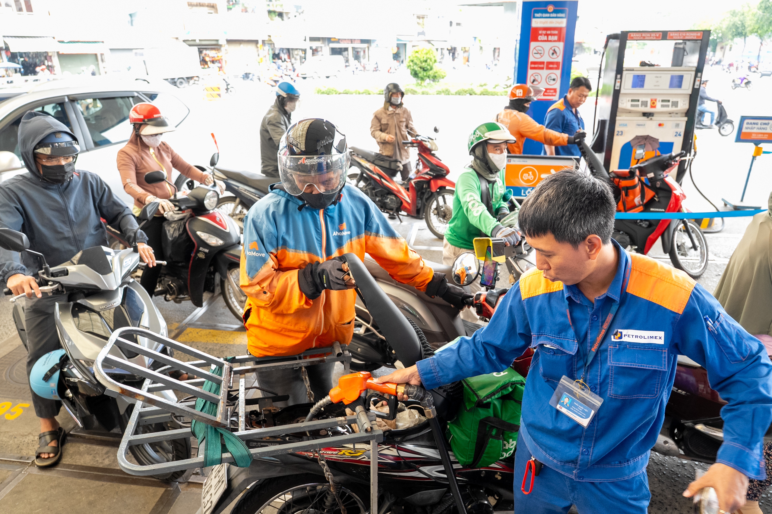 Cơ hội tốt để tái cấu trúc mô hình tăng trưởng - Ảnh 3.