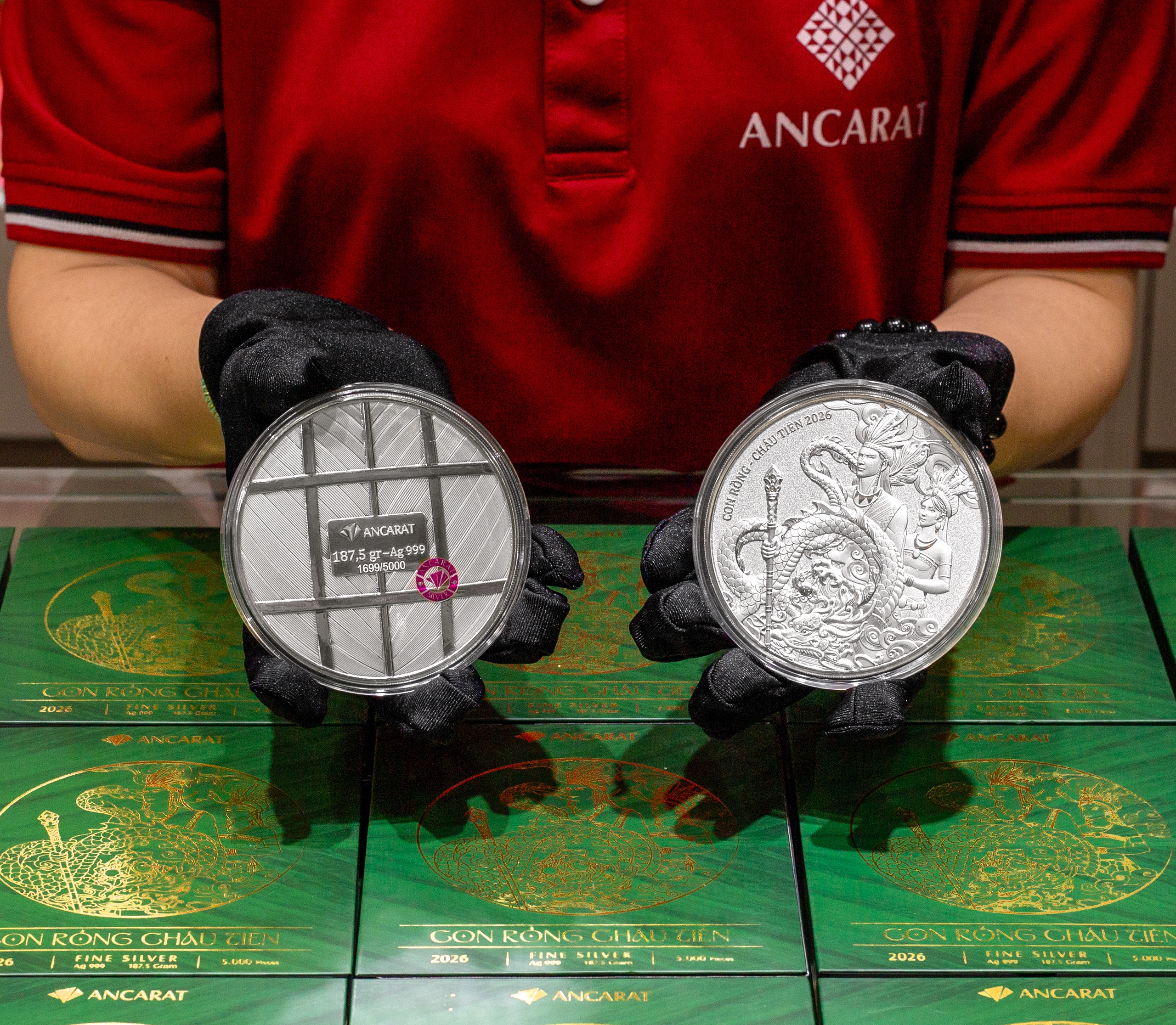 Giá vàng miếng SJC xuống thấp nhất trong vòng 1 tháng - Ảnh 2.