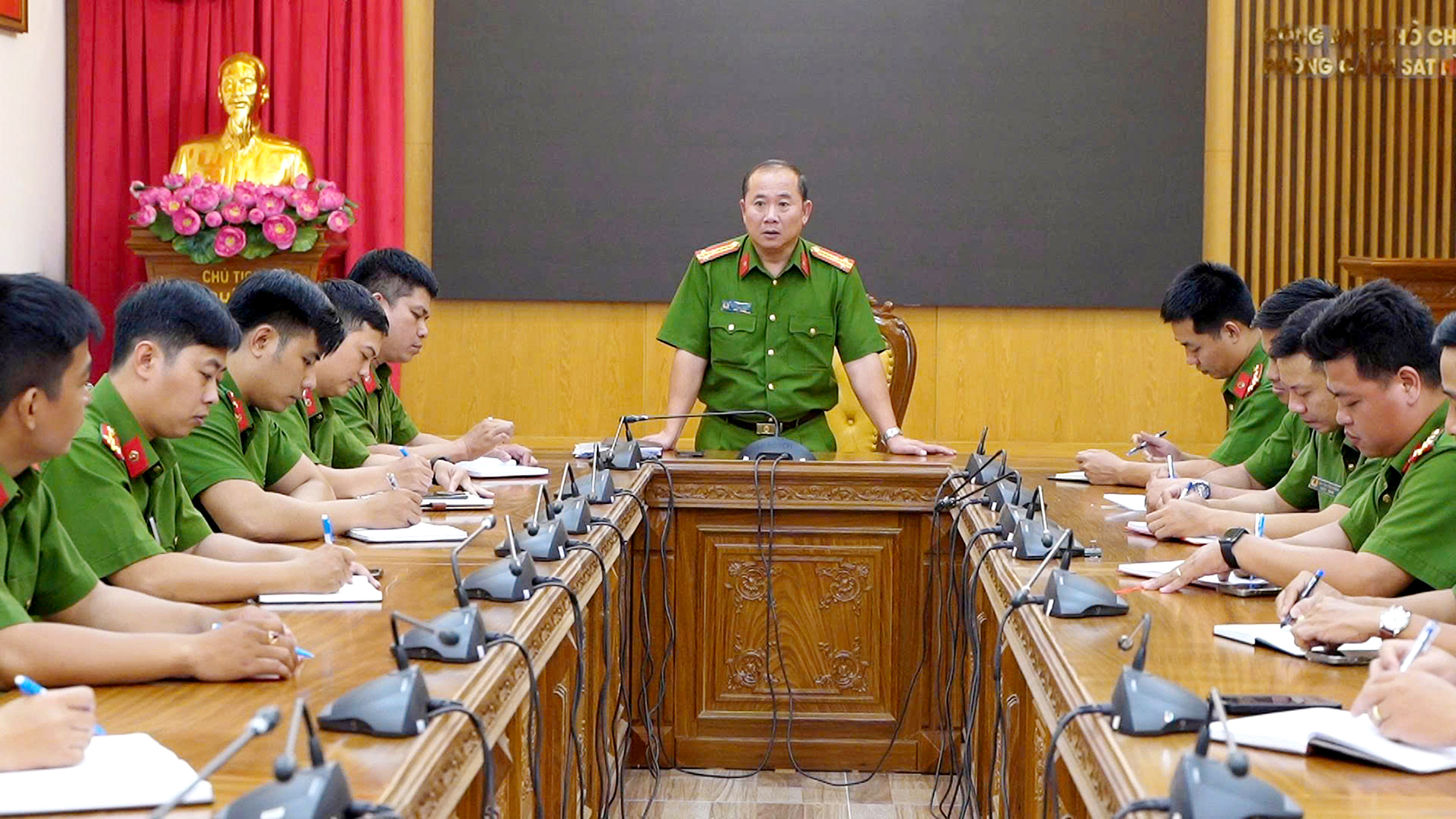 hiệp sĩ - Ảnh 2.