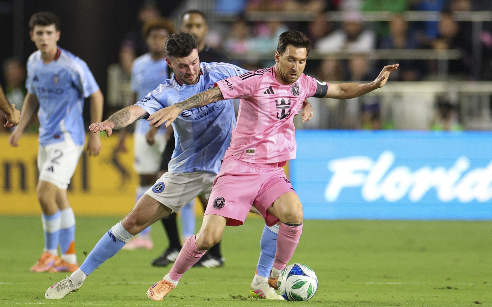 Messi lập cú đúp, Inter Miami vươn lên nhì bảng MLS - Ảnh 2.