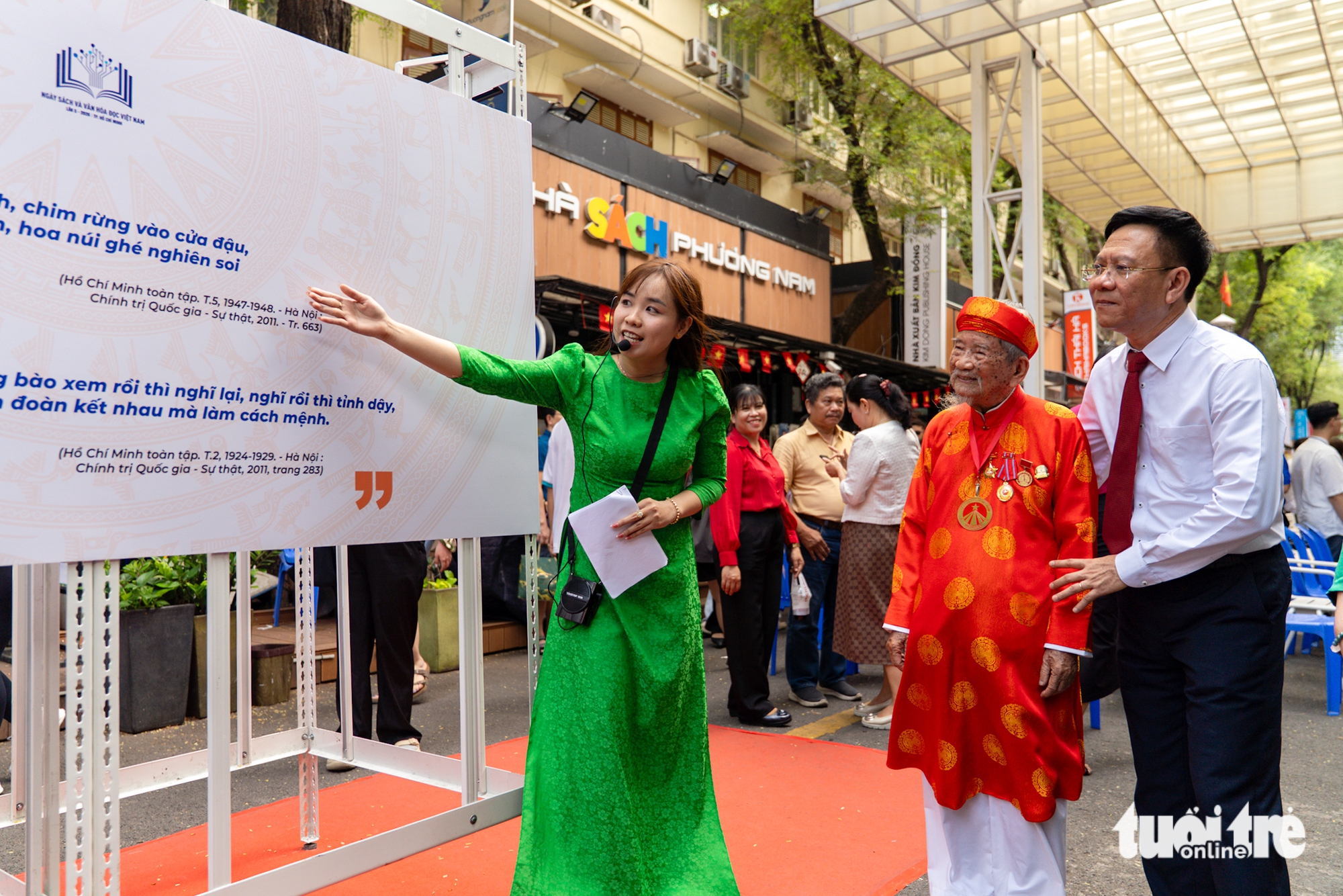 Khai mạc Ngày Sách và văn hóa đọc Việt Nam: Phát triển văn hóa đọc là trách nhiệm của toàn xã hội - Ảnh 1.