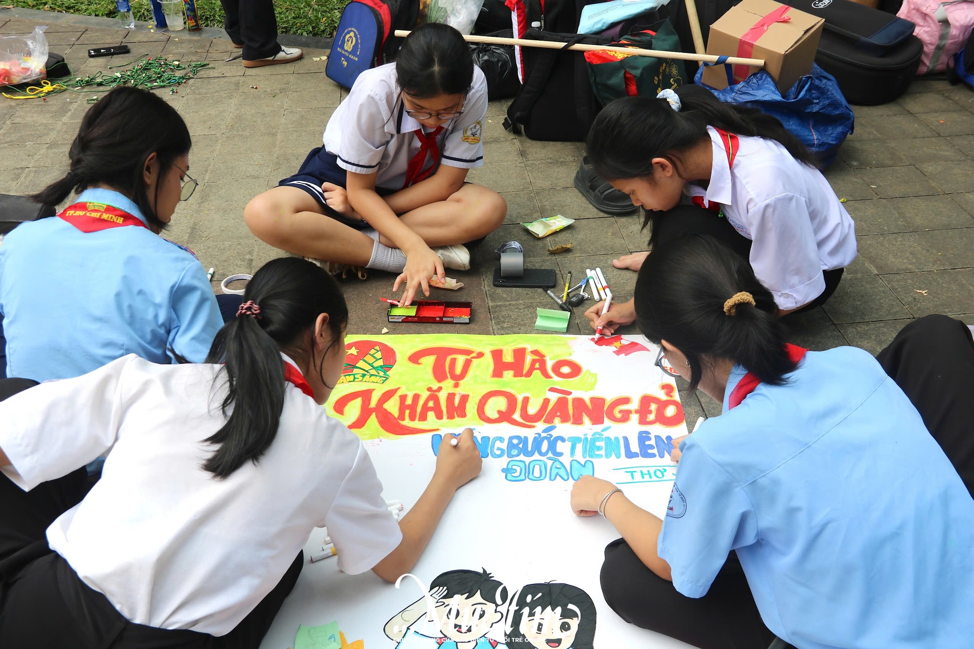 Hơn 200 đội viên thử tài dựng lều tại Hội trại “Vững bước tiến lên Đoàn”- Ảnh 1.