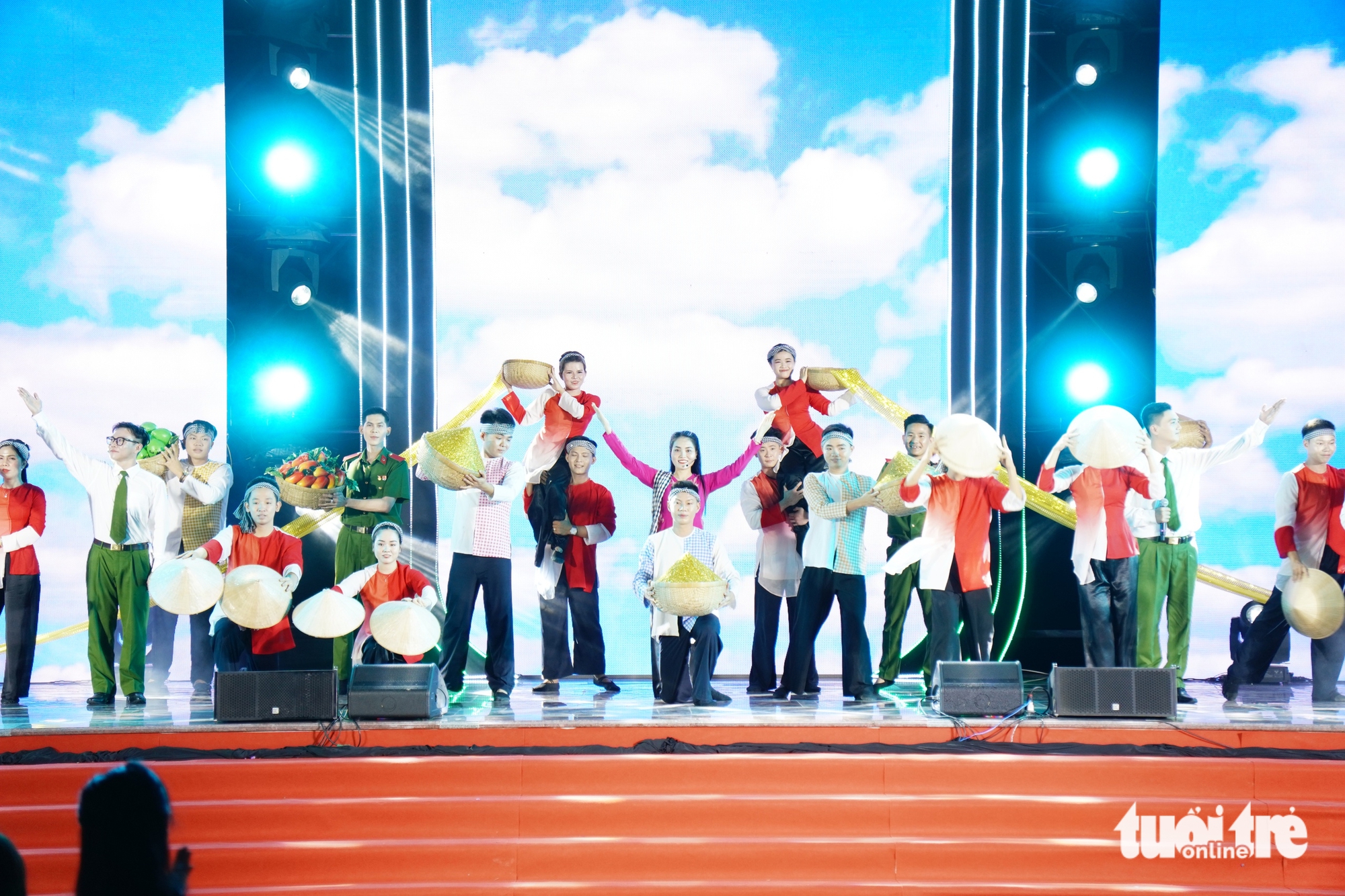 Lan tỏa hình ảnh cán bộ chiến sĩ công an 'vì nước quên thân, vì dân phục vụ' trong thời đại số - Ảnh 6.