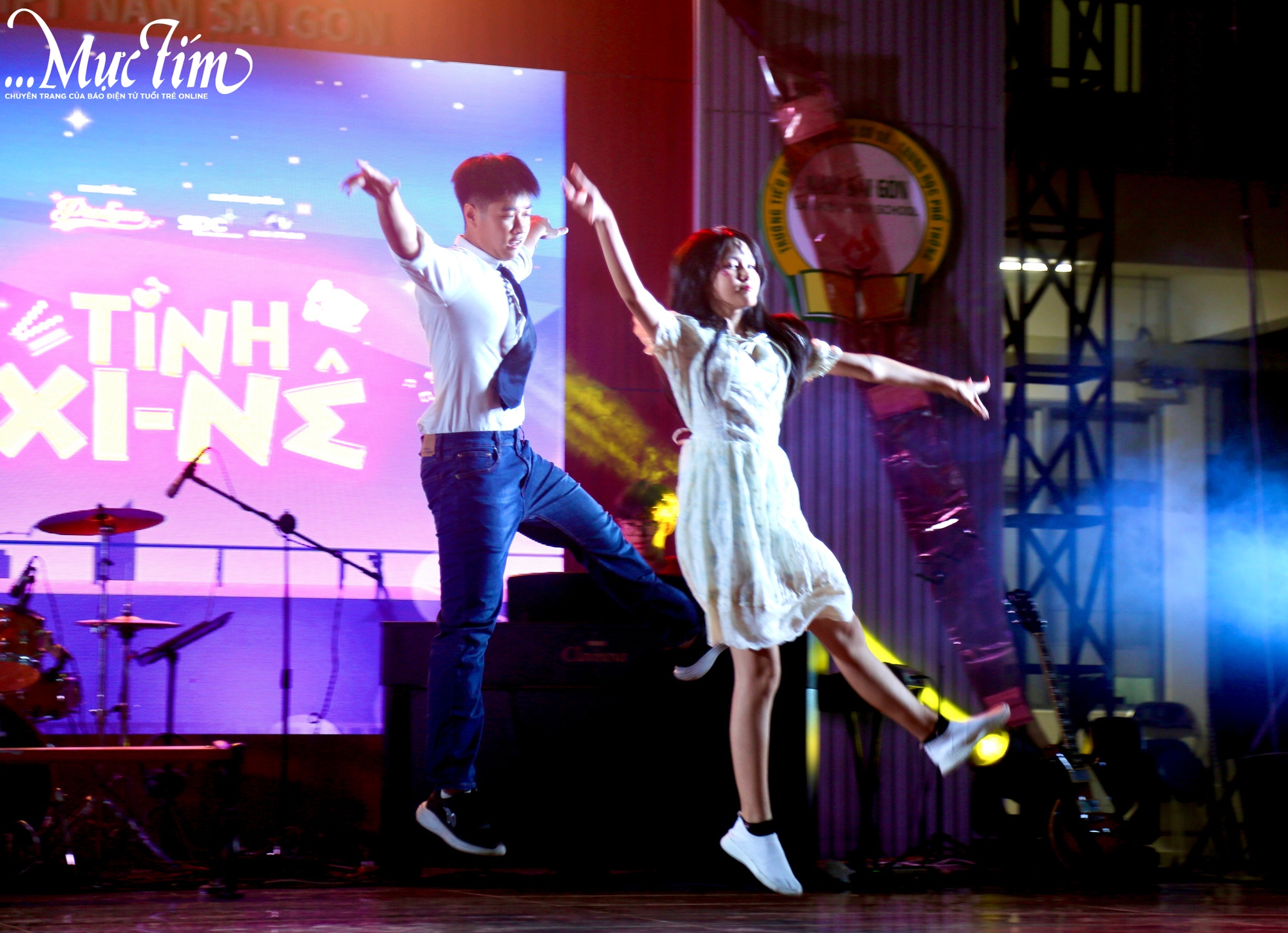 Học sinh Trường THPT Nam Sài Gòn tổ chức đêm nhạc gây quỹ cho lớp học tình thương- Ảnh 13.