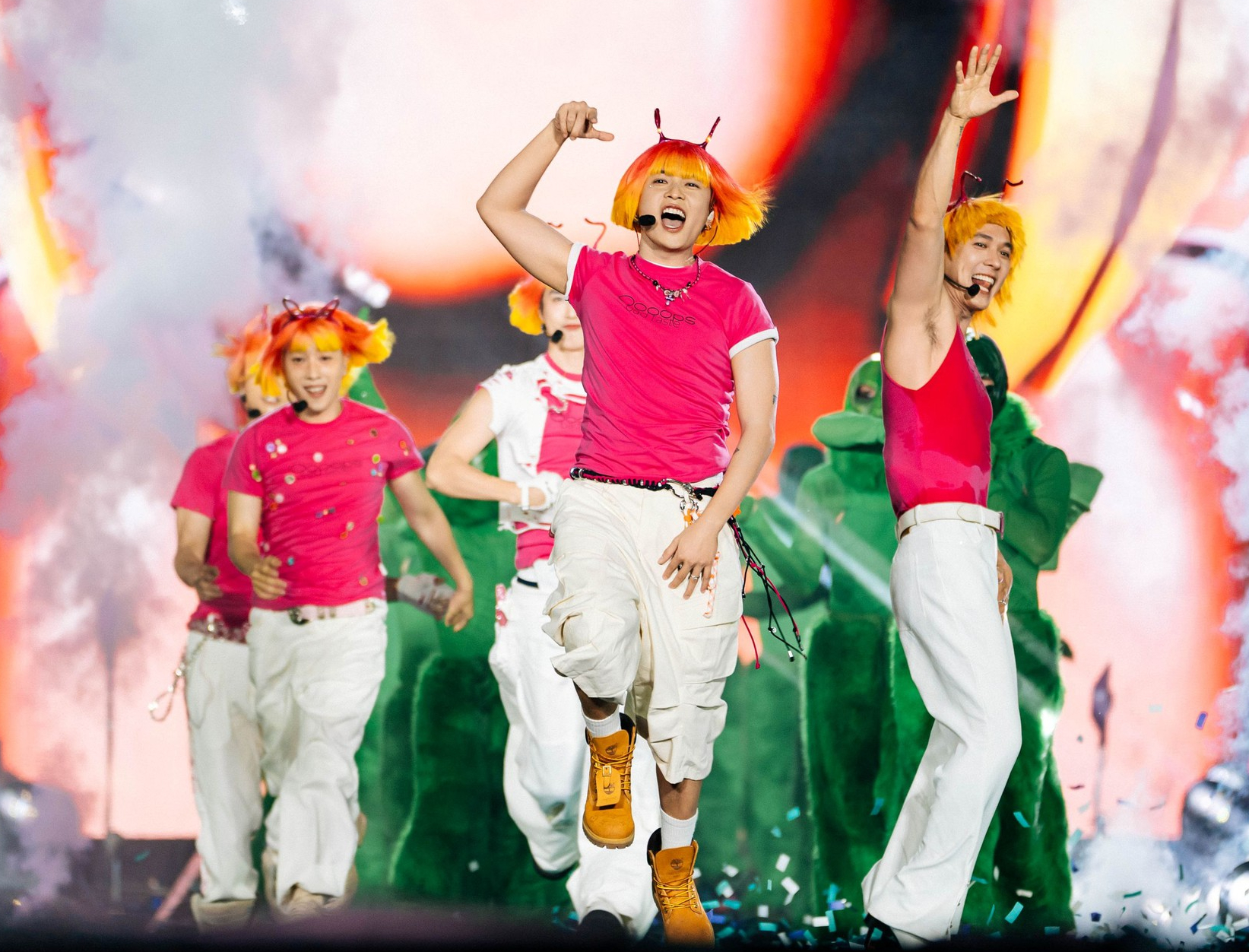 Anh trai say hi - Ảnh 1.