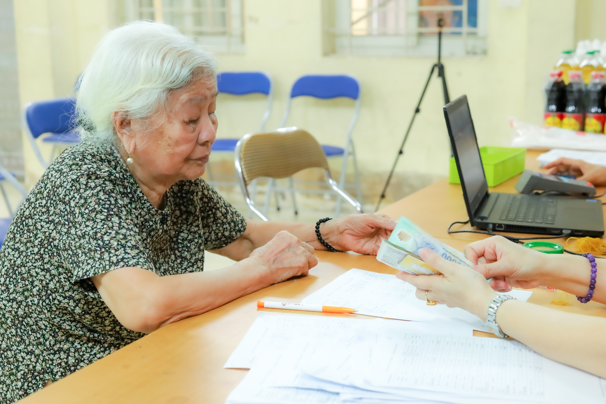 Tin tức sáng 19-4: Hơn 16.300 người được hưởng lương hưu mới - Ảnh 1.