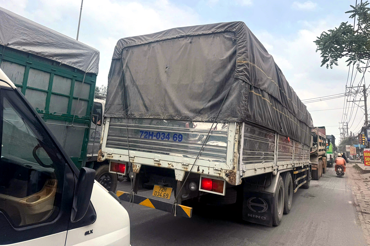 Sửa chữa quốc lộ 51 gây ùn tắc: Chủ tịch Đồng Nai yêu cầu khẩn trương khắc phục - Ảnh 2.