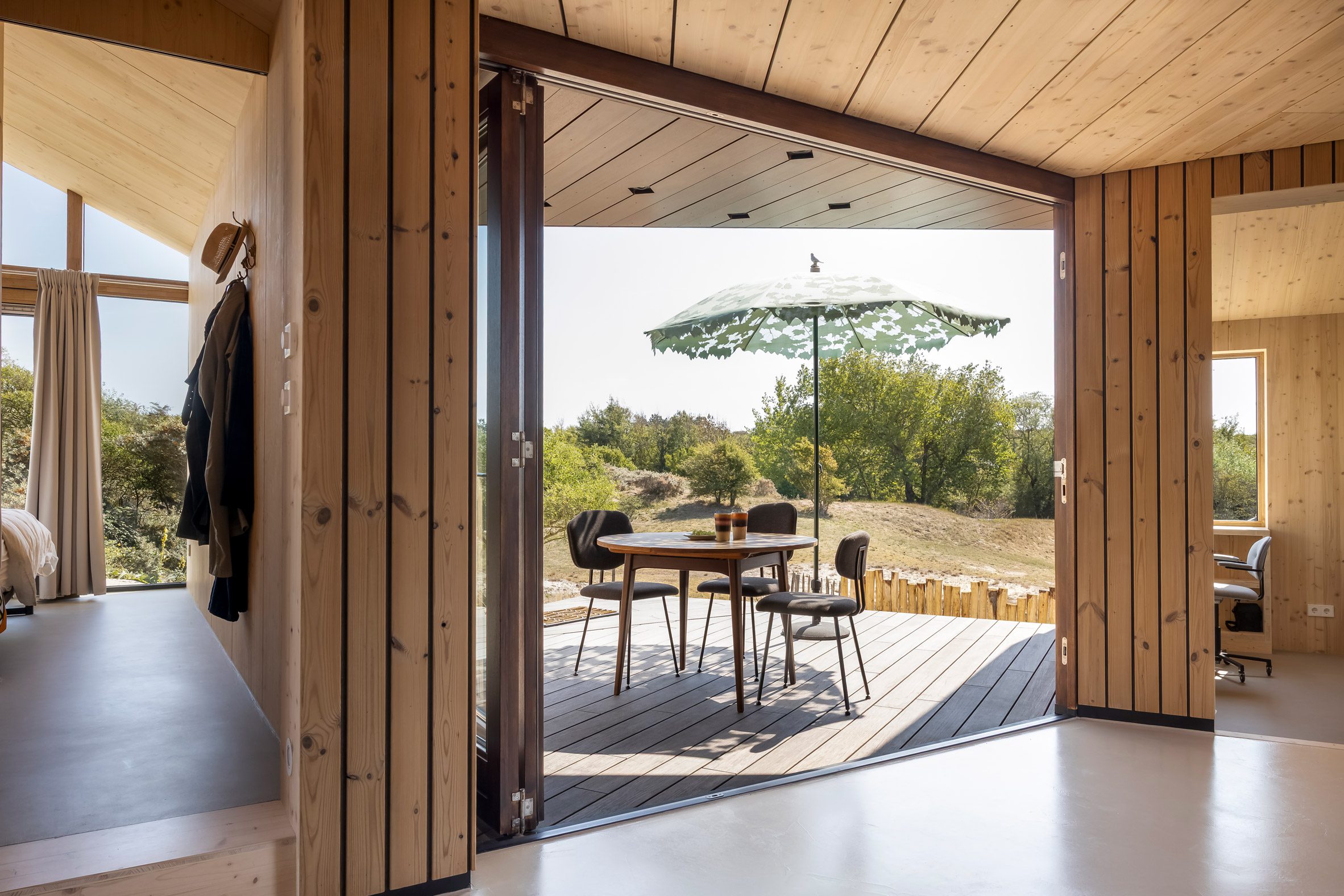 Ngôi nhà 'di chuyển cùng những cồn cát' - Ảnh 17.