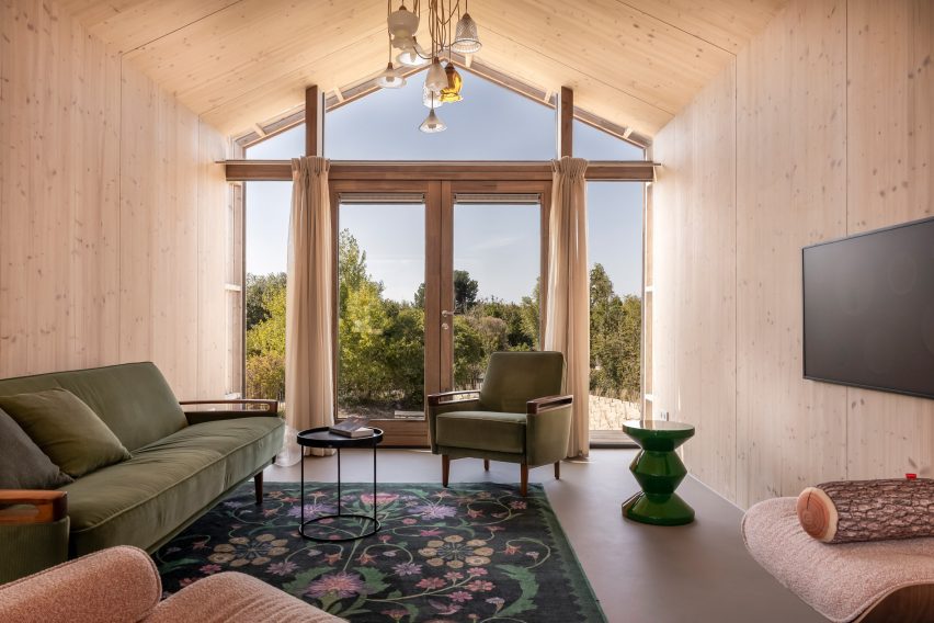 Ngôi nhà 'di chuyển cùng những cồn cát' - Ảnh 11.