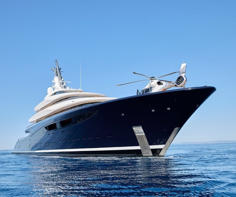 Du thuyền cũ đắt nhất lịch sử: Bán lại 20.000 tỉ đồng, tiền thuê cũng lập kỷ lục, dư sức mua tàu mới - Ảnh 4.