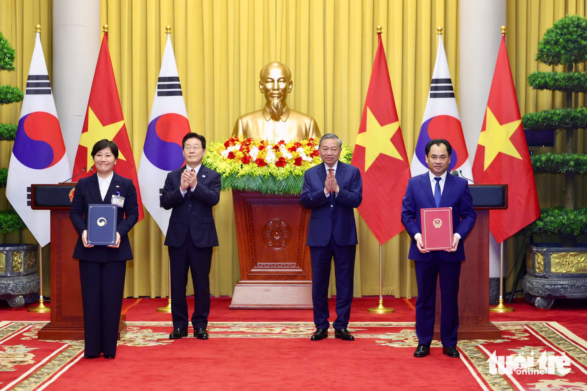 Việt Nam và Hàn Quốc trao nhiều văn kiện hợp tác, có cả điện hạt nhân - Ảnh 7.