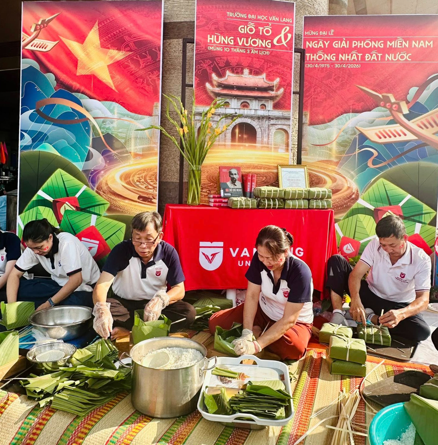 90 đội thi gói bánh chưng dâng Quốc Tổ Hùng Vương dịp giỗ Tổ - Ảnh 1.