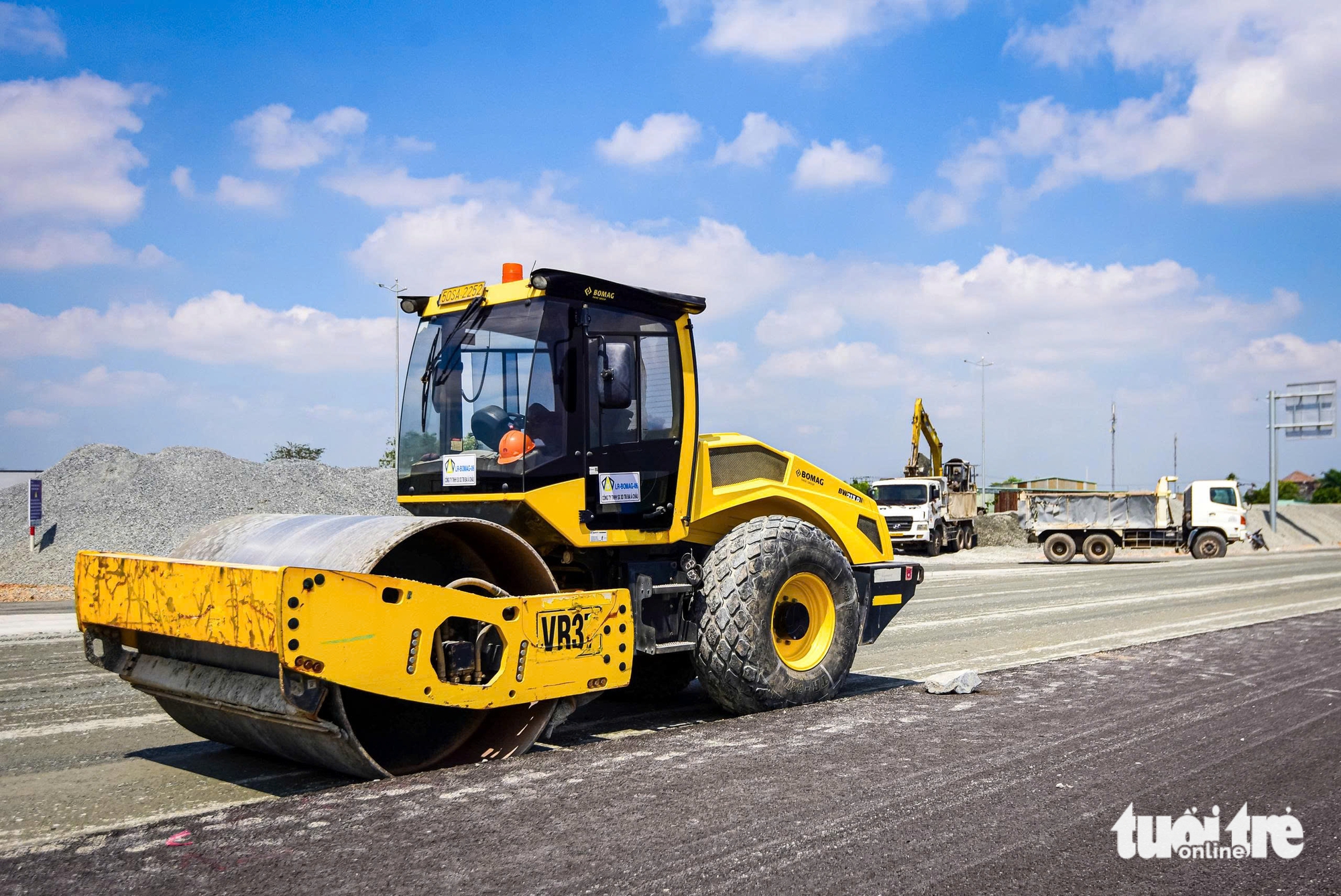 Nhánh tây vành đai 3 TP.HCM chậm, 6,8km qua Long An nằm chờ - Ảnh 1.
