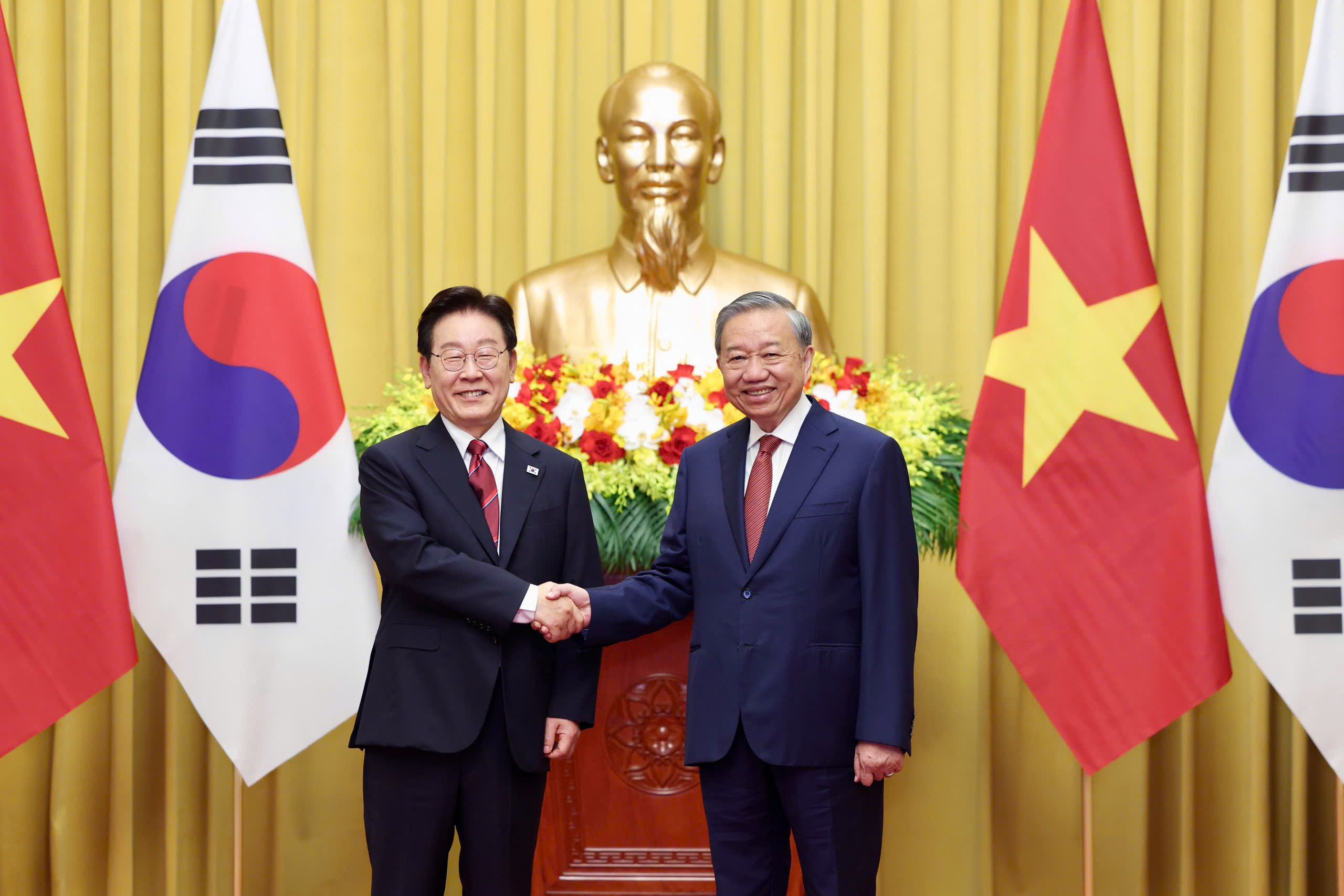 Việt - Hàn - Ảnh 1.