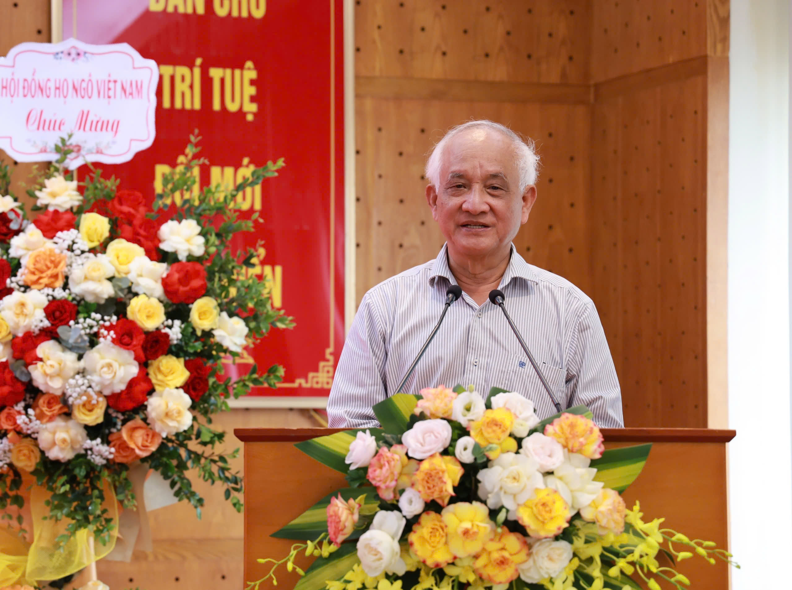 Nguyễn Quang Bích - Ảnh 2.