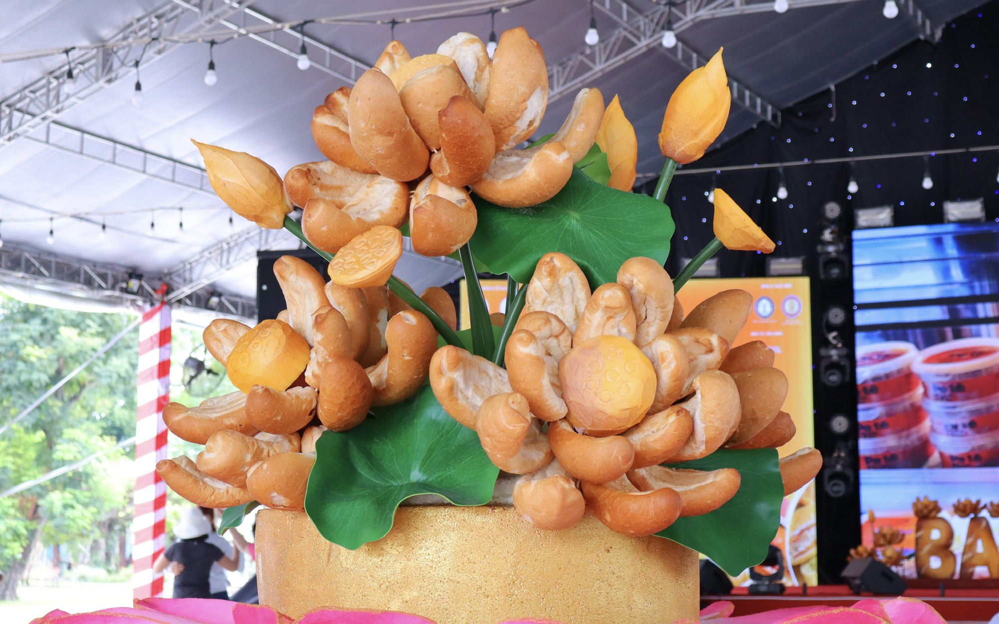 Loạt hoạt động vui chơi, lễ hội trên cả nước dịp lễ 30-4, 1-5- Ảnh 2.