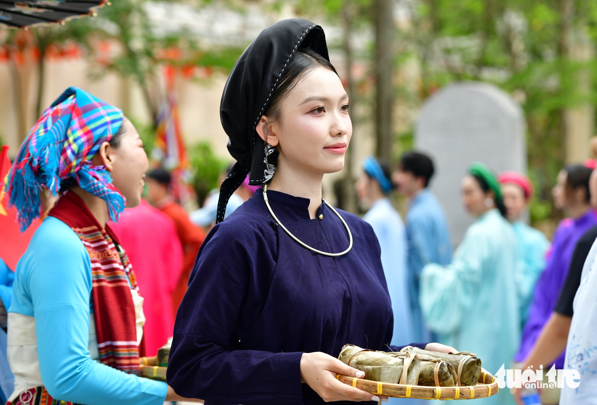 Thousand join traditional costume performance for Hung Kings’ Commemoration in Ho Chi Minh City - Ảnh 8.